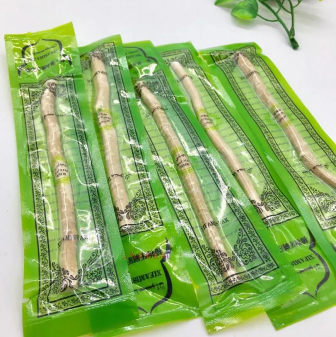 Natural Miswak Tooth Cleaning Stick – Traditional Herbal Teeth Cleaner (15cm)