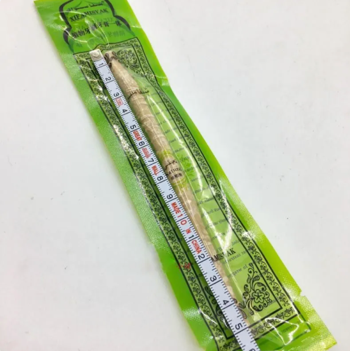 Natural Miswak Tooth Cleaning Stick – Traditional Herbal Teeth Cleaner (15cm)
